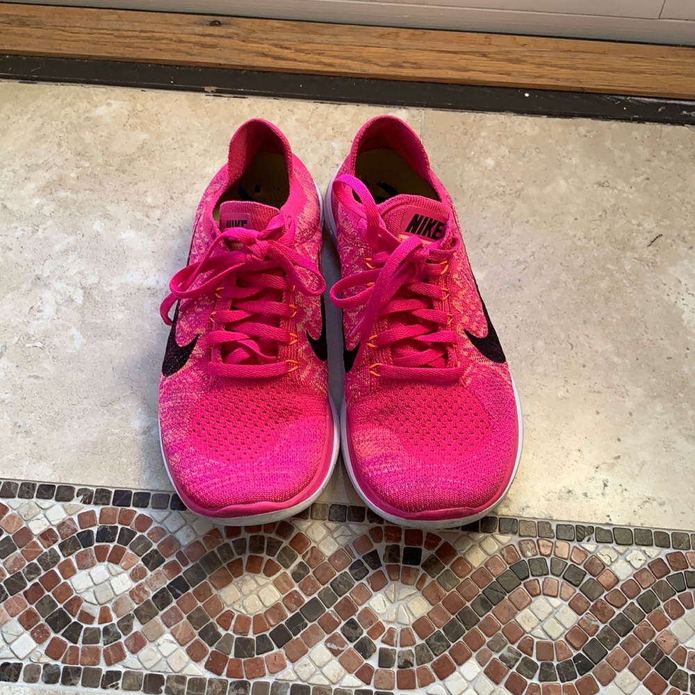 Pink Nike free runs !